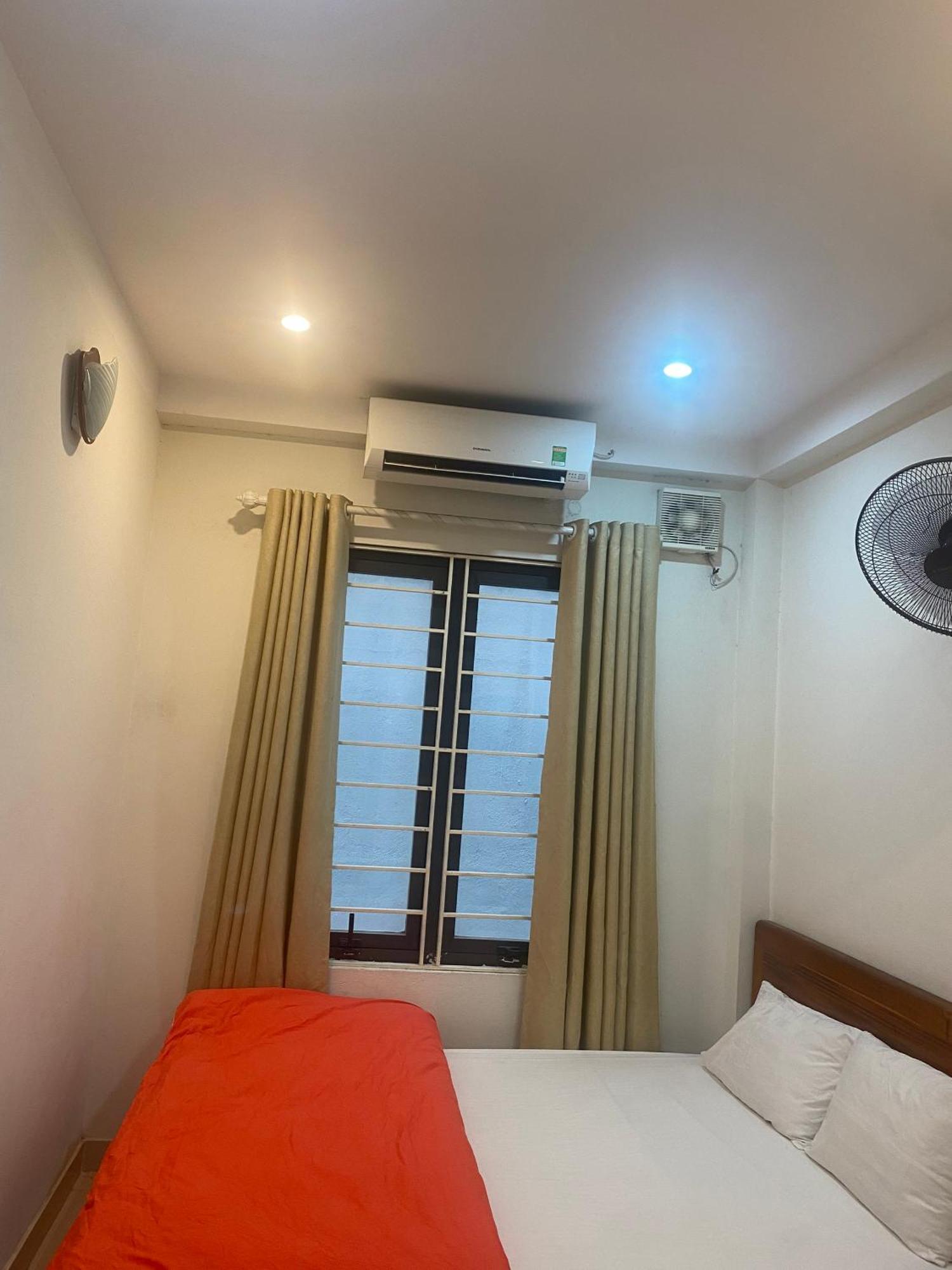 هانوي Nam Cuong Motel - Phong Don Co Cua So Thoang Mat Khep Kin - Thang May المظهر الخارجي الصورة