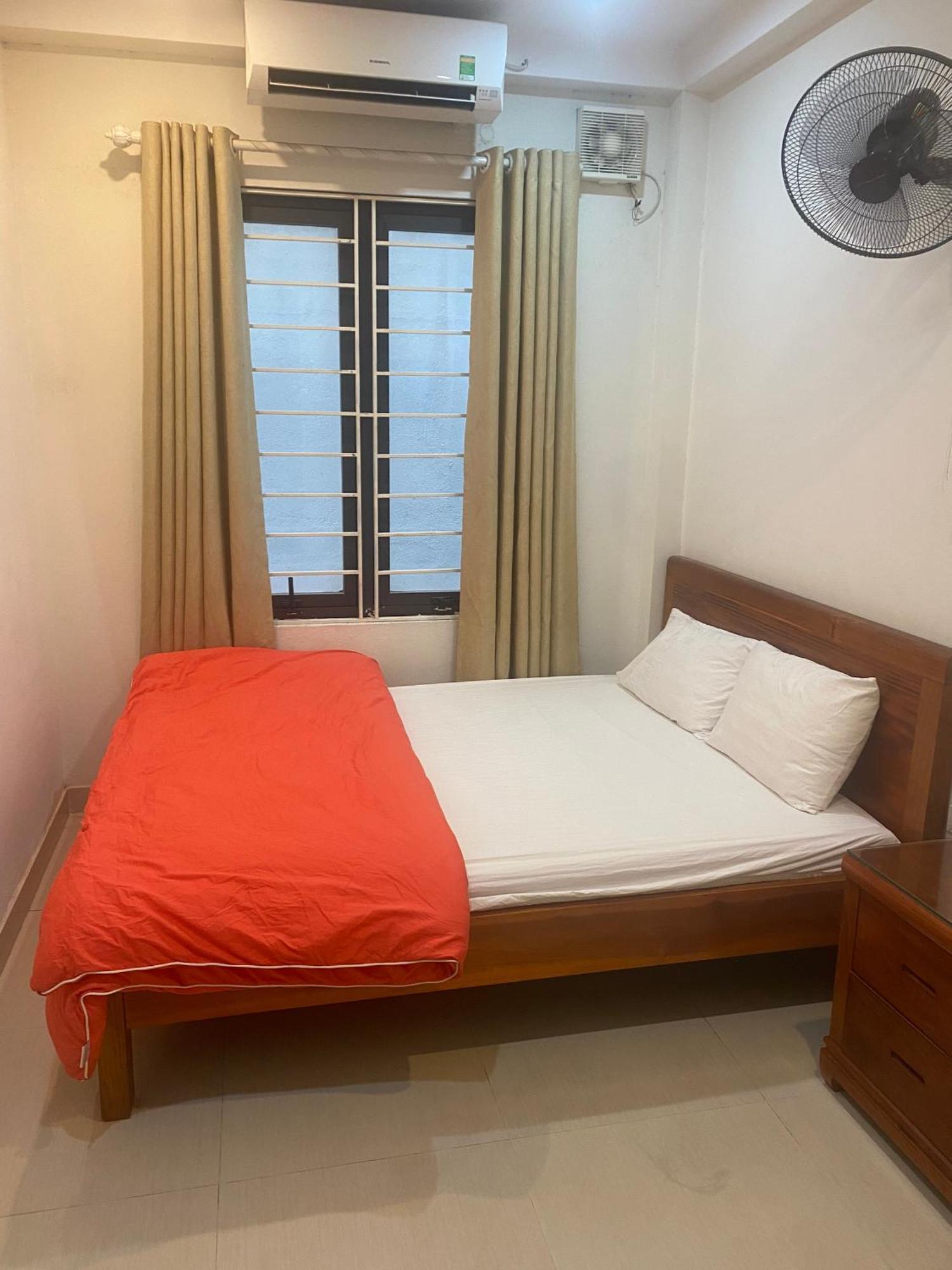هانوي Nam Cuong Motel - Phong Don Co Cua So Thoang Mat Khep Kin - Thang May المظهر الخارجي الصورة